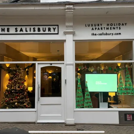 The Salisbury Sleeps 4 Classic * Scarborough