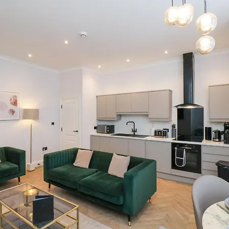 Apartment 302 The Salisbury